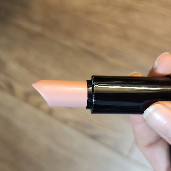 MAC Cybernaut Lipstick - Picture 4 of 4